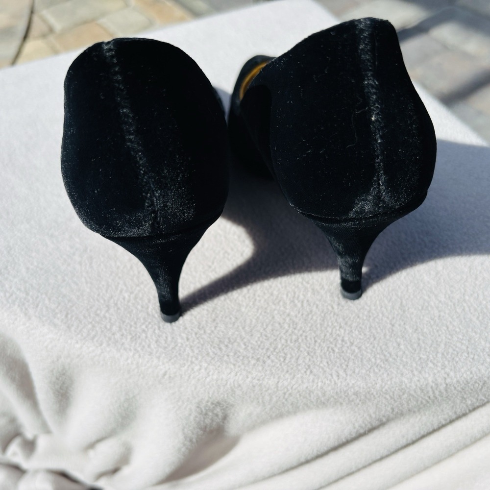 VTG Dolce By Pierre Elegant Black Velvet W/Gold Accent Elegant High Heel Shoes - Picture 2 of 10